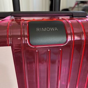 Meet your Posher, Jasmine